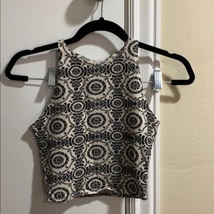 ABERCROMBIE mandala pattern crop top